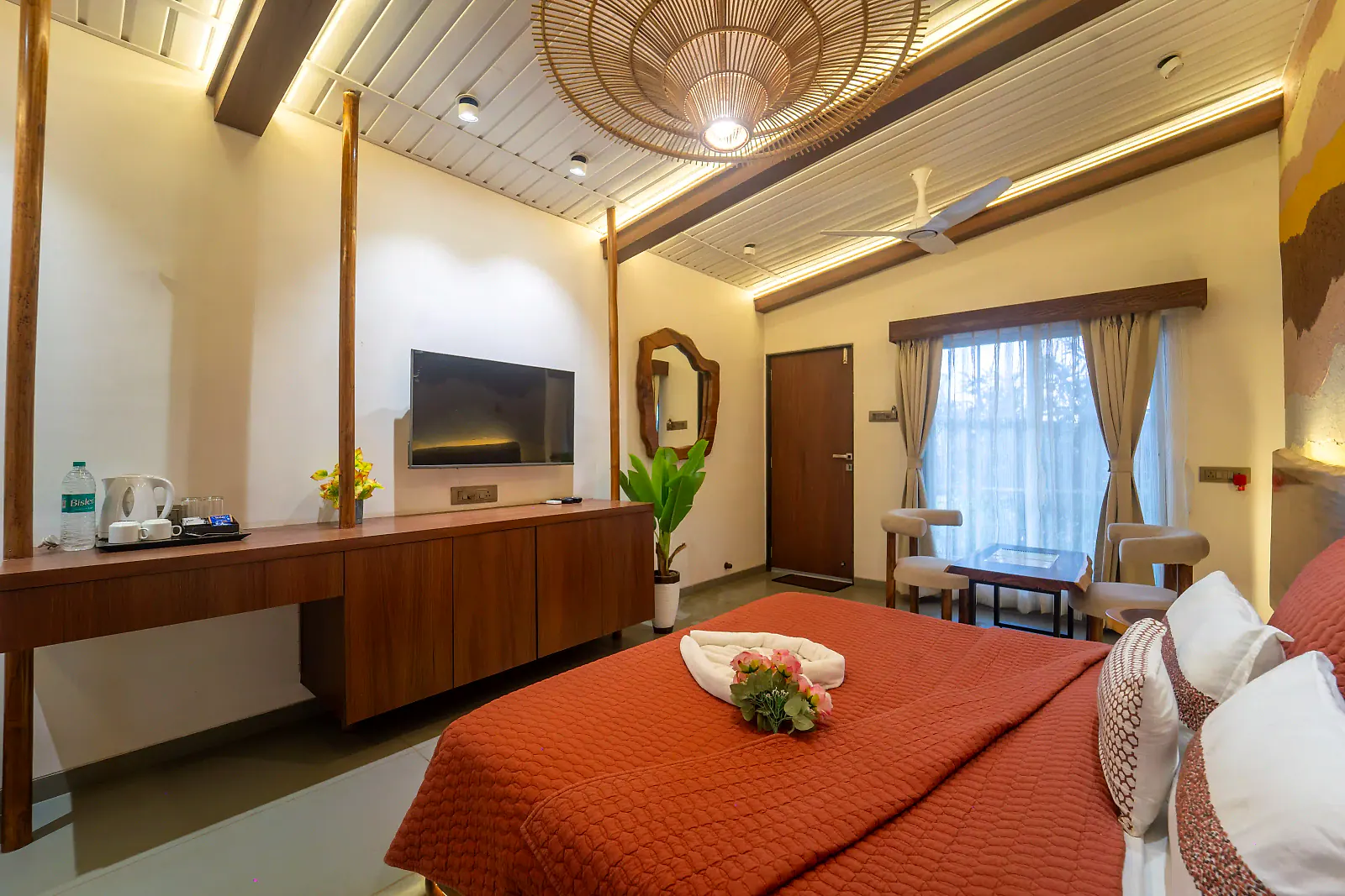 Deluxe Suite lounge area